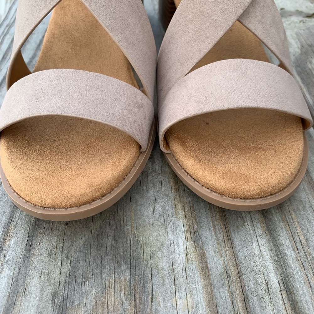 Qupid Doria Sandal | Taupe Zip Back - Picture 5 of 8
